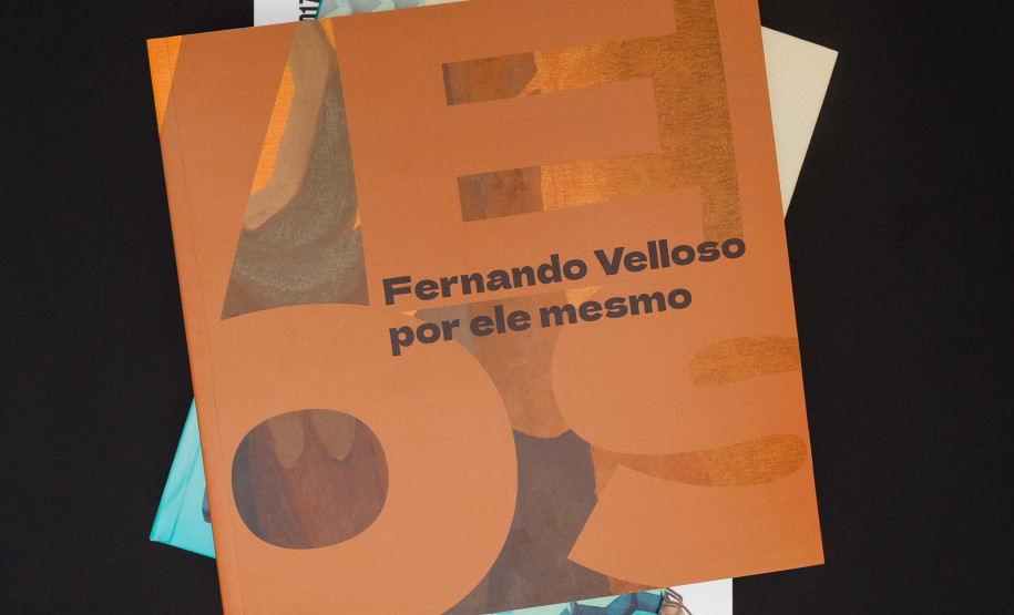 Catálogos de exposições do MON