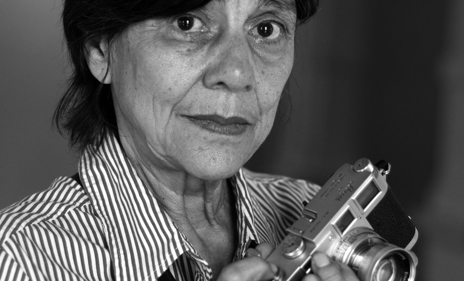 Museu da Imagem e do Som celebra trajetória da fotógrafa Lina Faria com exposição inédita