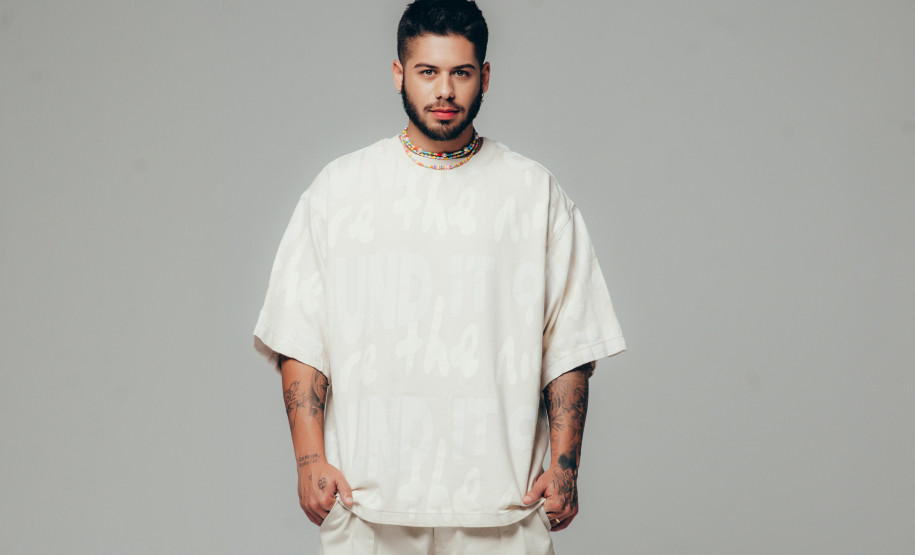 VERÃO MAIOR PARANÁ - SHOWS - Este é o último fim de semana da temporada de shows gratuitos do Verão Maior Paraná 2023/24. - Zé Felipe sobe aos palcos no sábado (24)