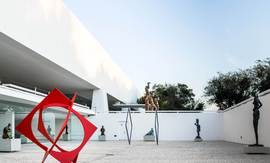 Museu Oscar Niemeyer vai abrir todos os dias no Carnaval -