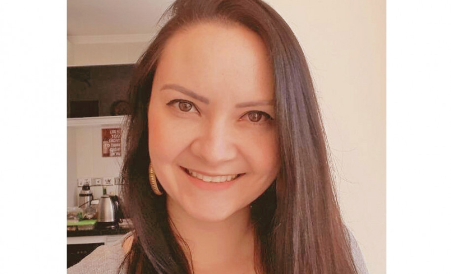 A Biblioteca Pública do Paraná recebe na próxima terça-feira (12) um encontro entre as escritoras Ana Suy e Liana Ferraz. O evento, promovido pelo clube de assinatura Amora Livros, marca o Mês da Mulher e tem o objetivo de amplificar a voz das mulheres na sociedade - Na foto, Ana Suy