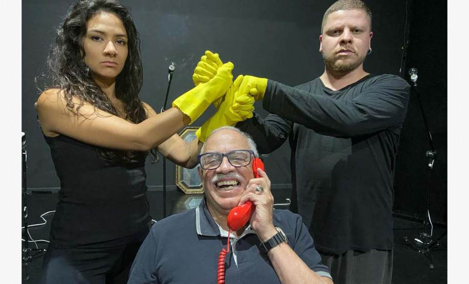 Com pai e filho no palco, Teatro Guaíra recebe o espetáculo “As Santas”