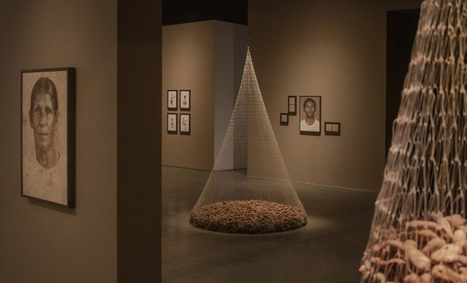 Catálogo da mostra “mau da língua” será lançado e distribuído gratuitamente neste sábado, no MUPA