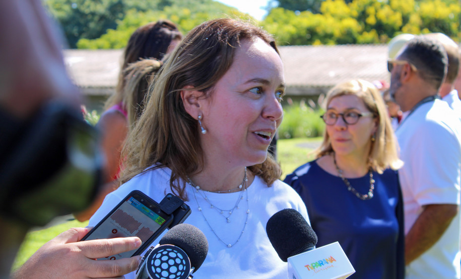 MON para criançada: governador inaugura mostra interativa com obras de arte no Parcão