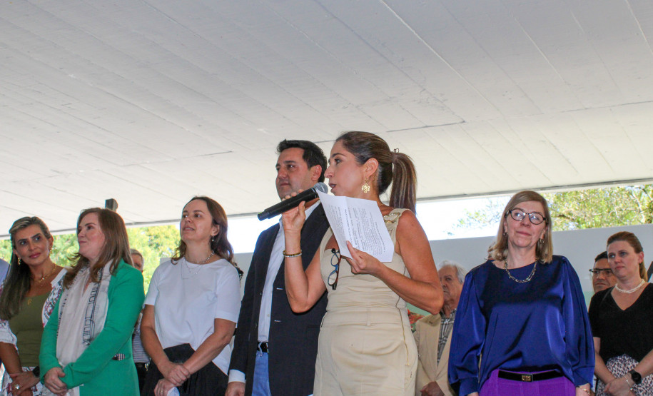 MON para criançada: governador inaugura mostra interativa com obras de arte no Parcão