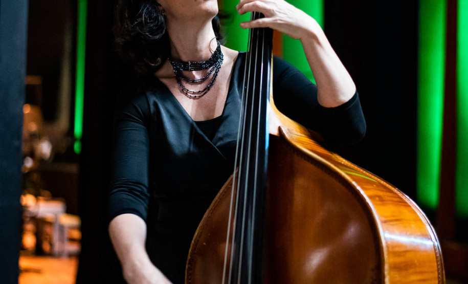 Da fundação às apresentações atuais, mulheres formam pilar fundamental da Orquestra Sinfônica do Paraná. Maria Helena