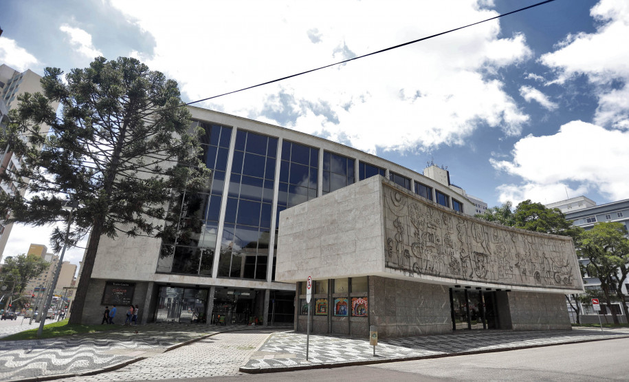 União de onze cantores líricos com a Orquestra Sinfônica é atração de domingo no Guaíra