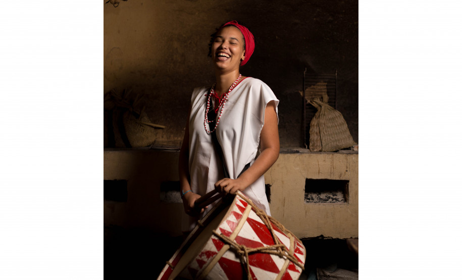 Mupa terá exibição de filme de Karen Aguiar e oficinas de maracatu e máscara teatral neste mês de maio