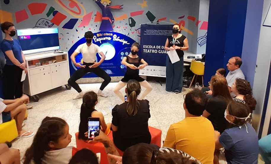 Escola de Dança Teatro Guaíra leva arte e sorrisos ao Hospital Pequeno Príncipe