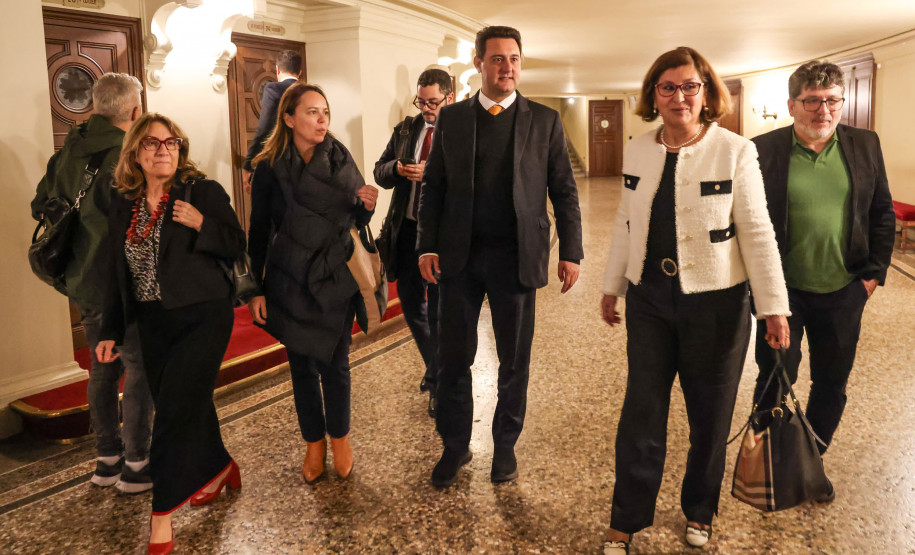 Paraná quer receber unidade da Escola de Balé da Ópera de Paris