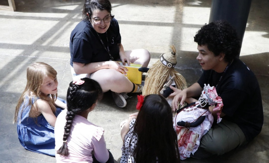 Fique por dentro das ações educativas do Programa Público no Museu Paranaense
