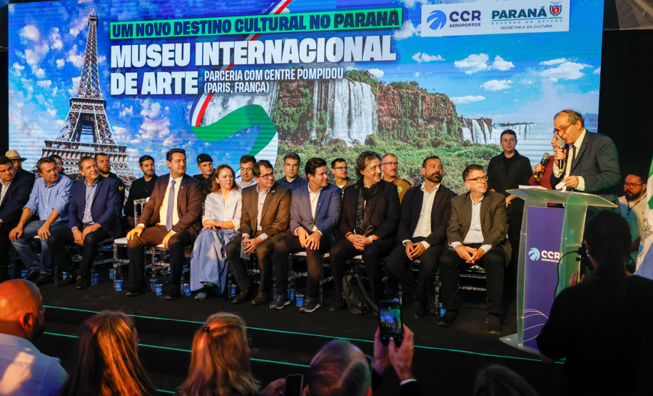 Paraná firma parceria com Centre Pompidou para construção do Museu Internacional de Arte de Foz do Iguaçu