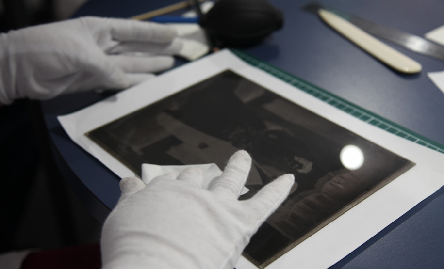 Fundo Foto Elite: projeto salvaguarda quase sete décadas de história de Ponta Grossa