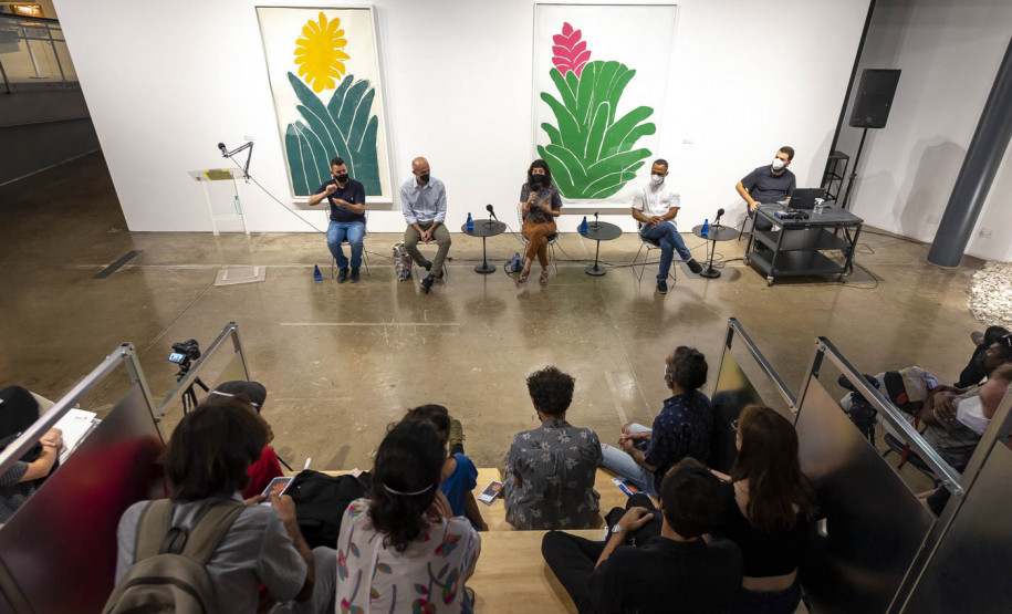 Museu Paranaense lança catálogo do primeiro Programa Público neste sábado