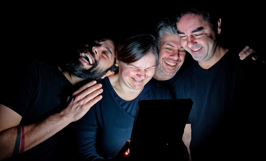 Peça de humor do grupo Antropofocus estreia nesta quinta-feira no Teatro José Maria Santos