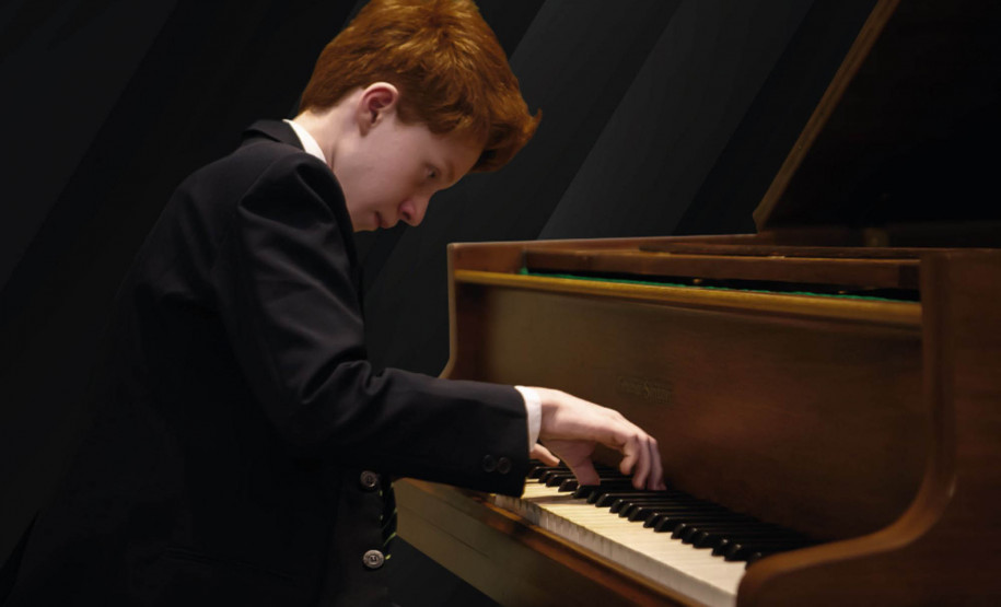 O paranaense Inácio é considerado um dos talentos mais promissores do piano