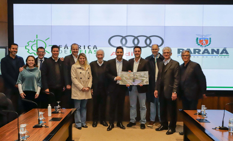 Apresentação da Fábrica de Ideais pelo governador do Paraná, Carlos Massa Ratinho Jr., e a empresa Audi.