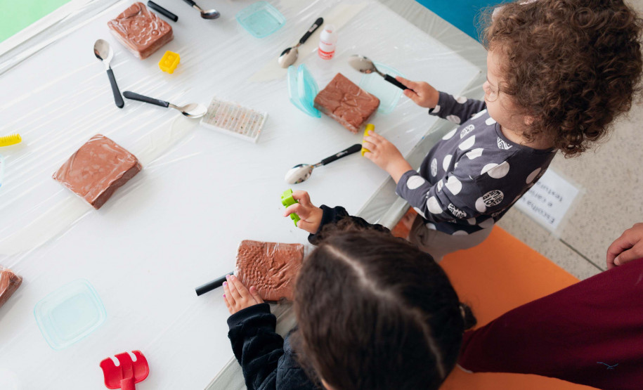 MON Primeiros Passos: oficina para crianças de 1 a 2 anos será inspirada na mostra “O Jardim"