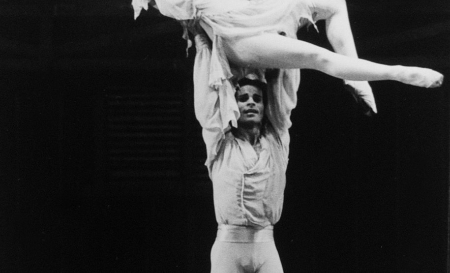 Espetáculo o Grande Circo Místico