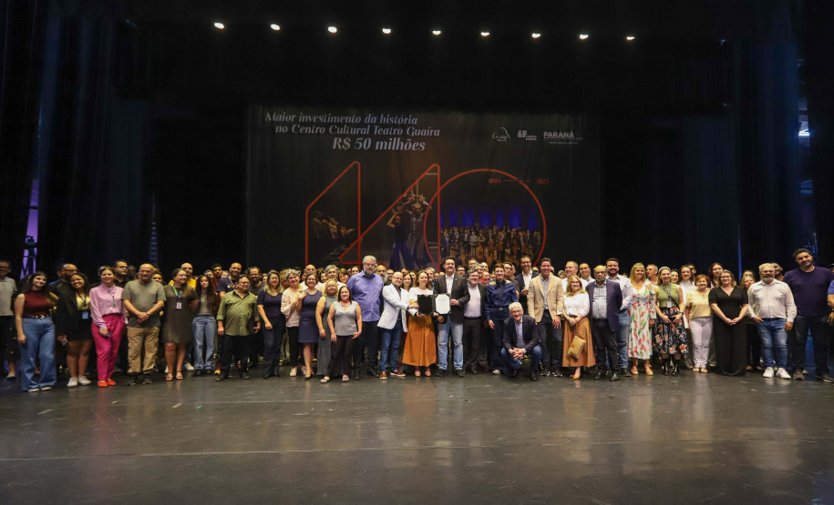 O governador Carlos Massa Ratinho Junior anuncia nesta quinta-feira (12) o repasse R$ 50 milhões para reforma, revitalização, adequação e modernização da estrutura do teatro, além da aquisição de novos equipamentos e instrumentos para Orquestra Sinfônica do Paraná