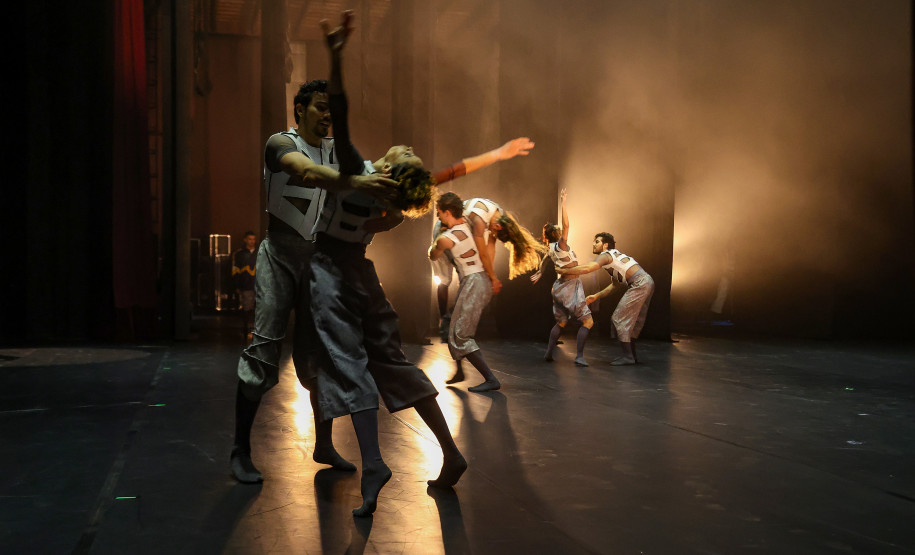 Corpos artísticos movimentam produção cultural do Teatro Guaíra há quase sete décadas