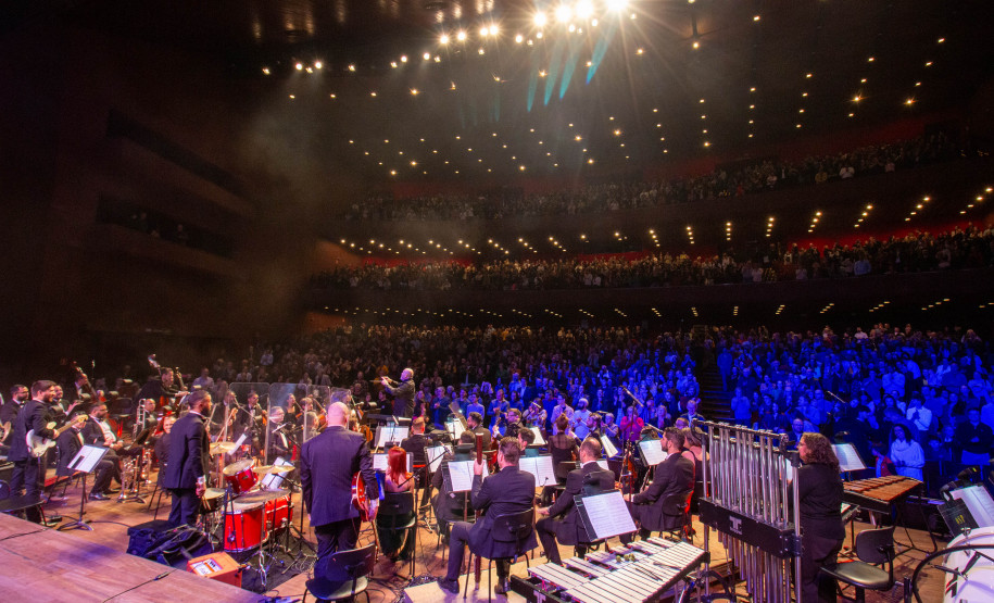 Teatro Guaíra recebe concerto com trilhas sonoras de games no domingo