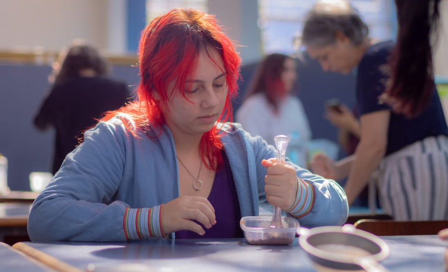 Estão abertas as inscrições para curso EAD sobre produção de tinta a partir da terra