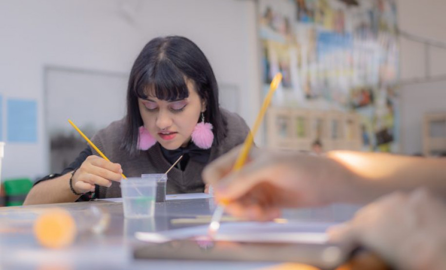 Estão abertas as inscrições para curso EAD sobre produção de tinta a partir da terra