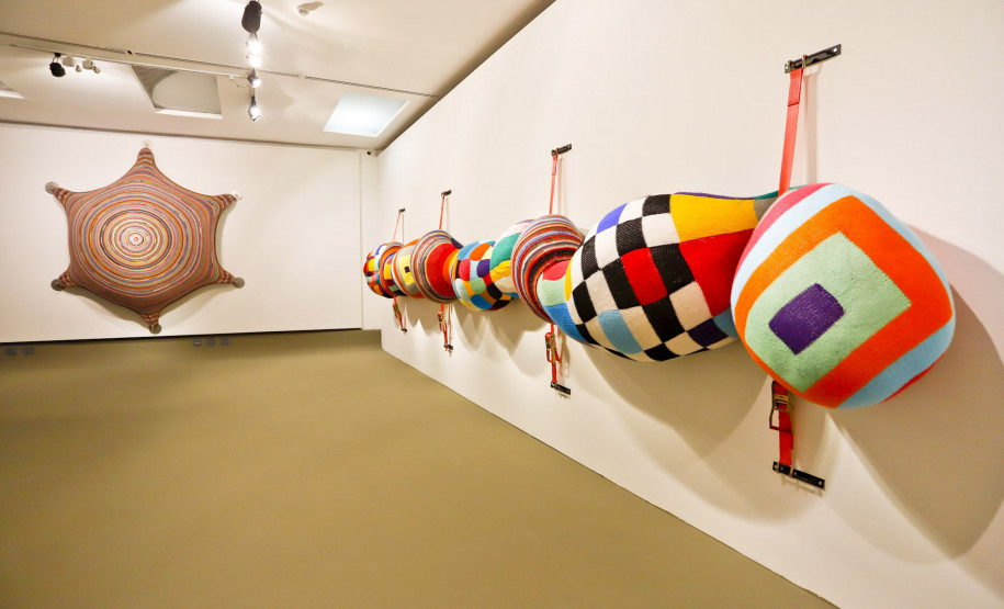 Últimos dias da exposição “Extravagâncias” de Joana Vasconcelos no MON
