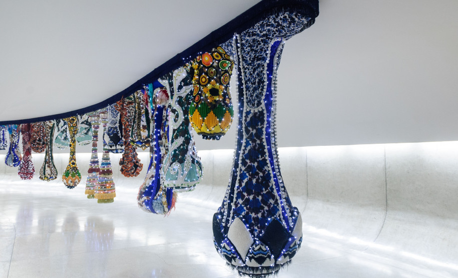 Últimos dias da exposição “Extravagâncias” de Joana Vasconcelos no MON