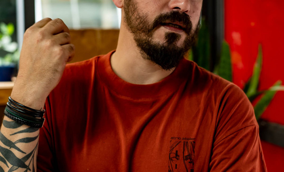 MCAA terá oficina de desenho e produção de tatuagens com residente artístico Yuri Rosa