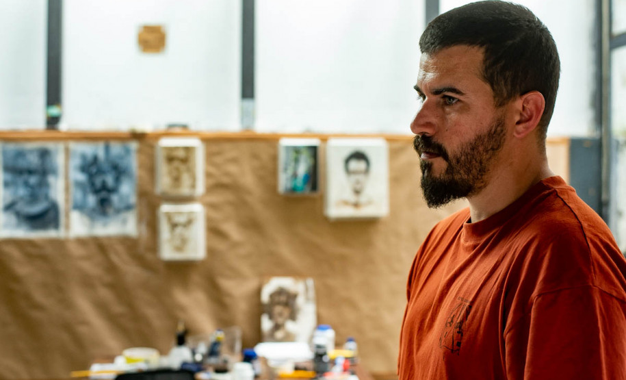 MCAA terá oficina de desenho e produção de tatuagens com residente artístico Yuri Rosa