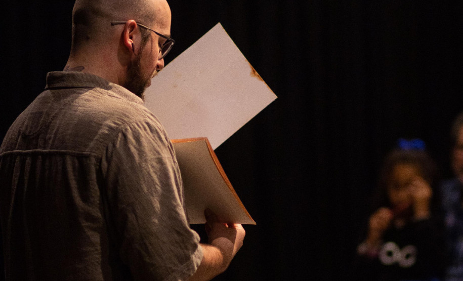 MAC-PR promove oficina sobre criação de pigmentos naturais com plantas nativas