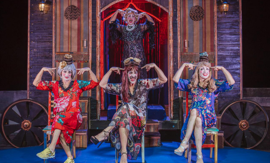 Centro Cultural Teatro Guaíra ( CCTG ) - Guairinha - Guairinha GAG - com o G2 CIA. DE DANÇA – No sábado (19), às 20h, e no domingo (20), às 19h, ocorrerão as apresentações de “GAG”. A produção, inspirada na obra “Sobre o Teatro de Marionetes” do escritor alemão Heinrich von Kleist, mergulha no universo mágico e intrigante do teatro de marionetes para abordar questões existenciais da condição humana.