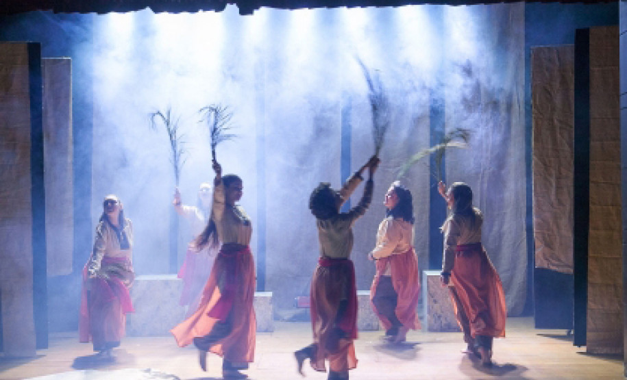 José Maria Santos - "Cordeiro entre Lobos" – A peça é uma coletânea de algumas frases ditas por Jesus Cristo durante sua vida terrestre.