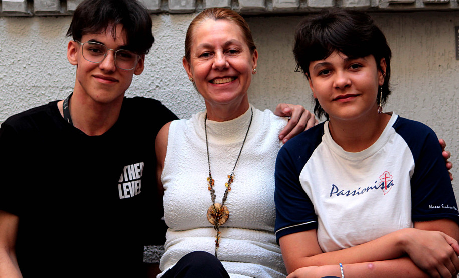 Alunos do Centro Juvenil de Artes Plásticas são selecionados em concurso na Polônia