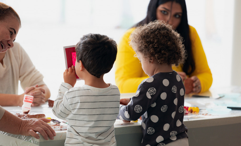 MON promove oficina “A Música das Cores” para crianças de 1 a 2 anos