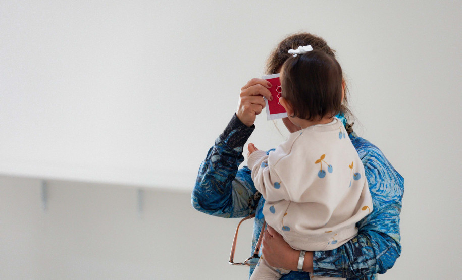 MON promove oficina “A Música das Cores” para crianças de 1 a 2 anos