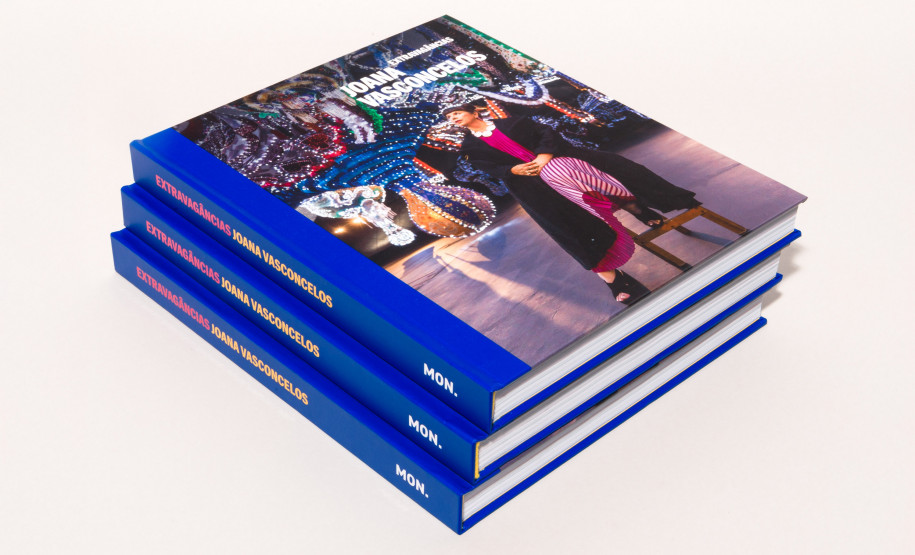 MON Loja disponibiliza catálogo da mostra “Extravagâncias”, de Joana Vasconcelos. Na foto, Exposição “Extravagâncias” no MON - Museu Oscar Niemeyer em Curitiba