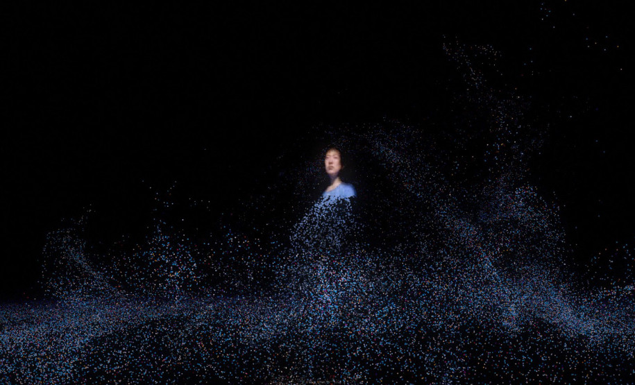 MON renova exposição asiática de arte contemporânea com biblioteca interativa