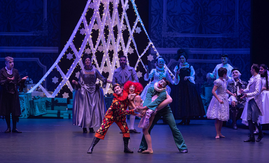 O Quebra-Nozes leva a magia do Natal ao palco do Teatro Guaíra e fecha calendário de 2024