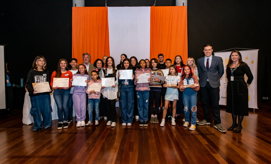 Em 2024, CJAP conquista prêmios internacionais, impacta escolas públicas e fortalece comprometimento com a educação