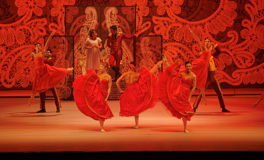 16,5 mil pessoas assistiram às apresentações de "O Quebra Nozes" no Guairão