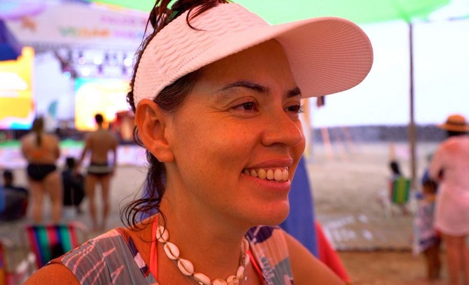 Espetáculo no Litoral mistura teatro e circo para conscientizar sobre importância da água