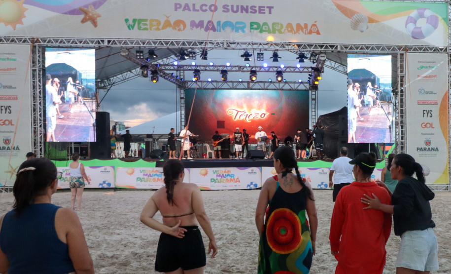 Pagode da banda Terezo e Campeonato Paranaense agitaram o Palco Sunset