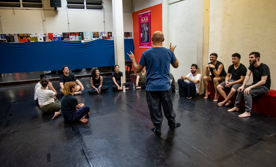 Com tributo a Dalton Trevisan, elenco da nova montagem do TCP inicia ensaios no Guaíra