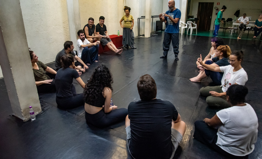 Com tributo a Dalton Trevisan, elenco da nova montagem do TCP inicia ensaios no Guaíra