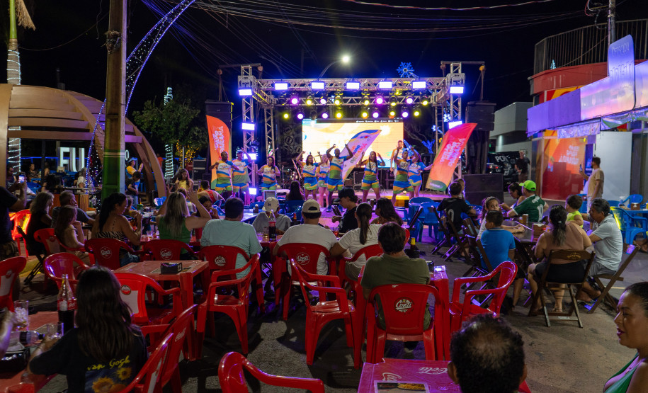 Shows de samba e sertanejo abrem temporada dos palcos Sunset no Noroeste