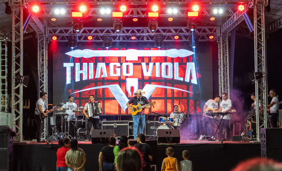 Thiago Viola e João Vitor & Gabriel embalam o Noroeste com sucessos sertanejos