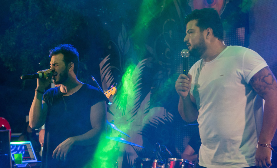 Thiago Viola e João Vitor & Gabriel embalam o Noroeste com sucessos sertanejos